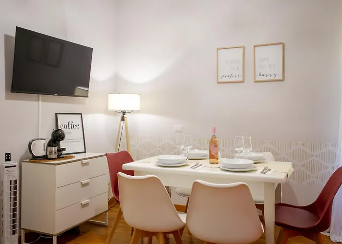 Florje House Апартаменты *